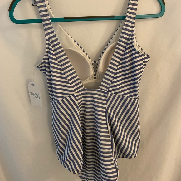 Bathing suit bundle - Picture 3 of 16